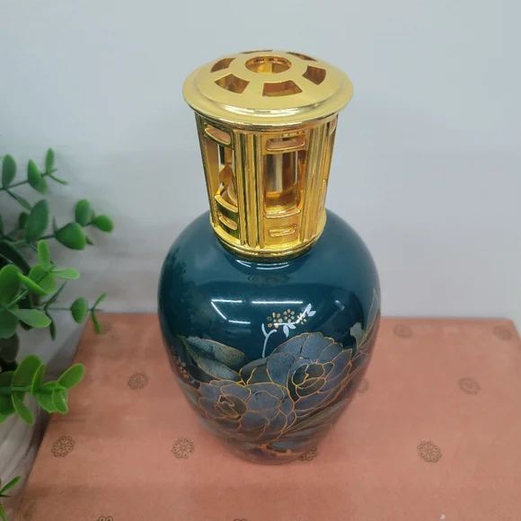 Vintage French Artoria Limoges Lampe Berger